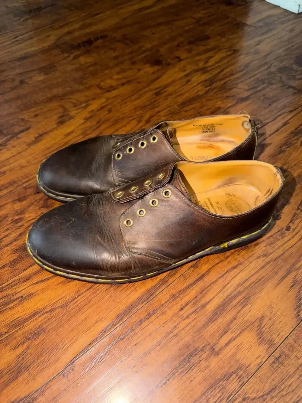 Vintage Dr. Martens 1561 Made in England Brown Leather 4-Eyelet Oxford Shoes